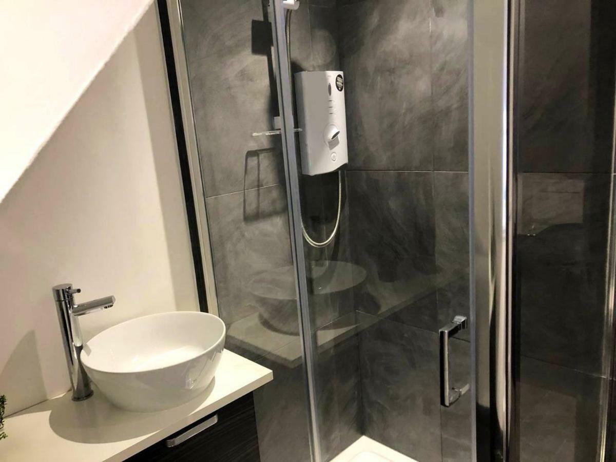 דאנקלד Boutique Loft Apartment מראה חיצוני תמונה